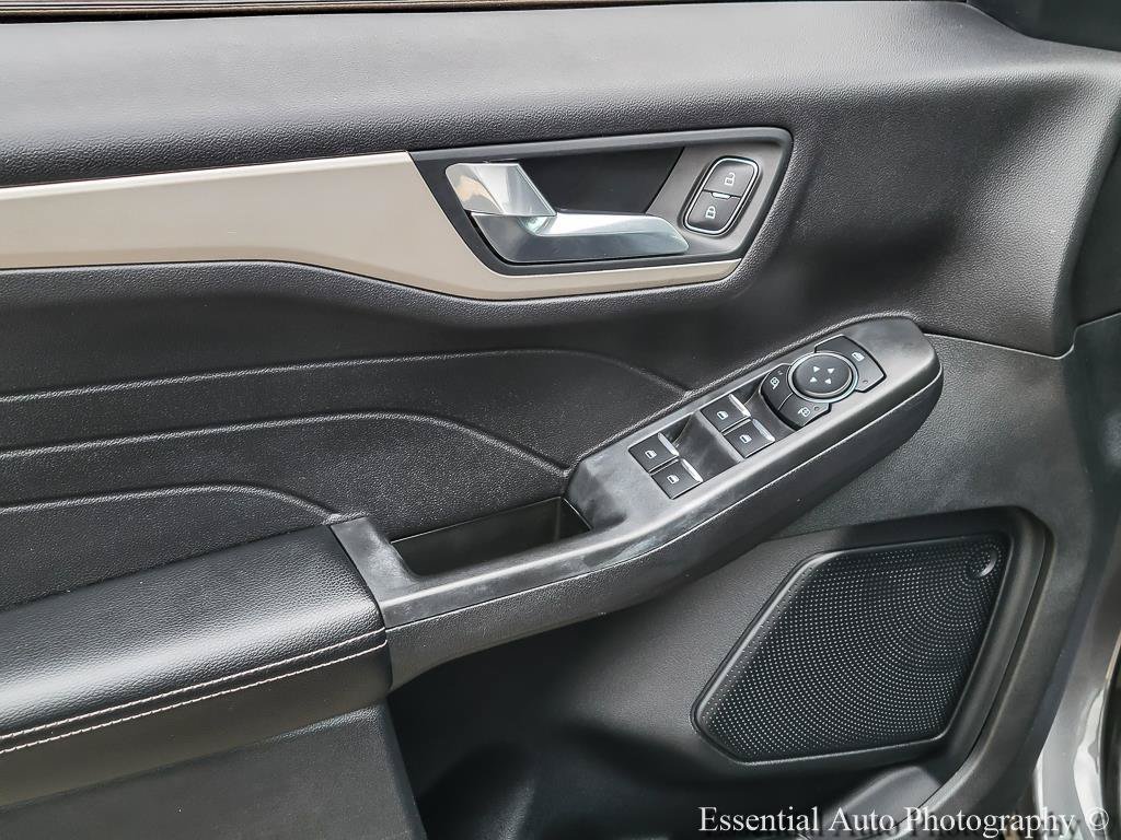 Used 2021 Gray Metallic Ford SEL image 12