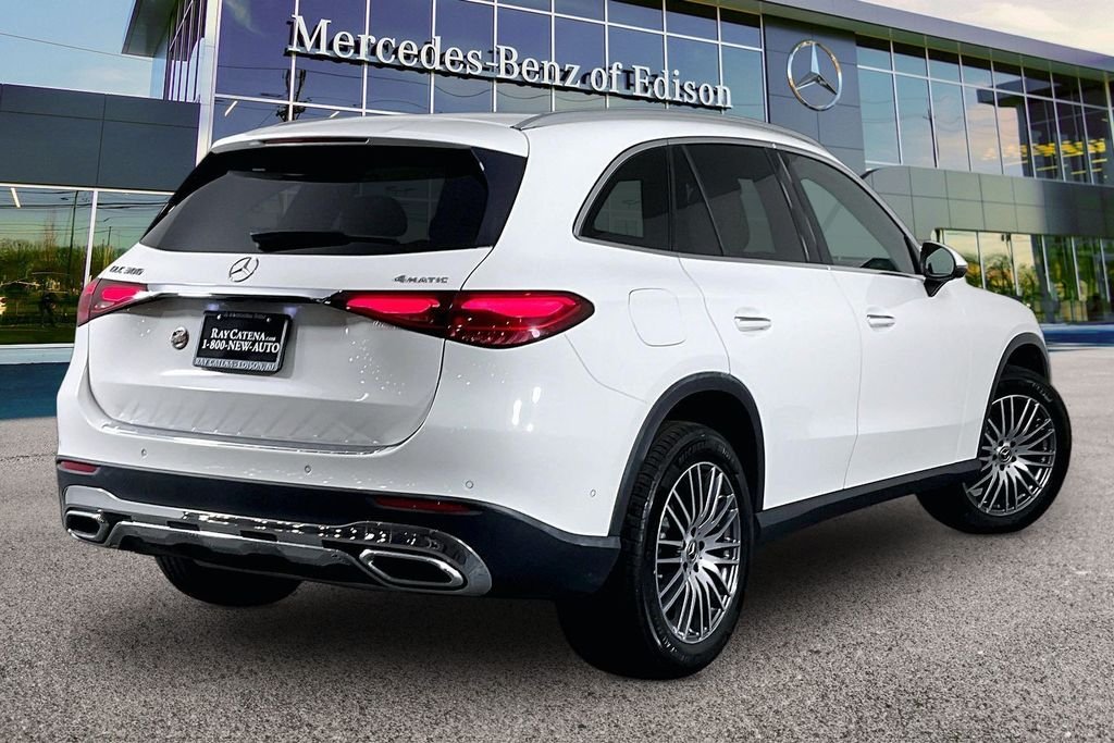 2023 Mercedes-Benz GLC GLC 300 - Photo 10