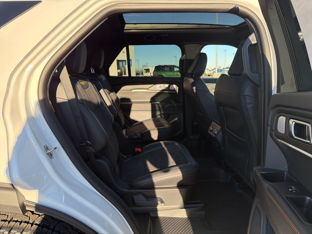 New 2026 Star White Metallic Tri-Coat Ford Tremor® image 18