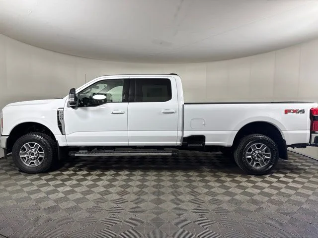 New 2026 Oxford White Ford Lariat image 7