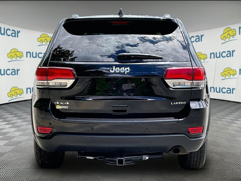 Used 2020 Black Jeep Laredo E image 5