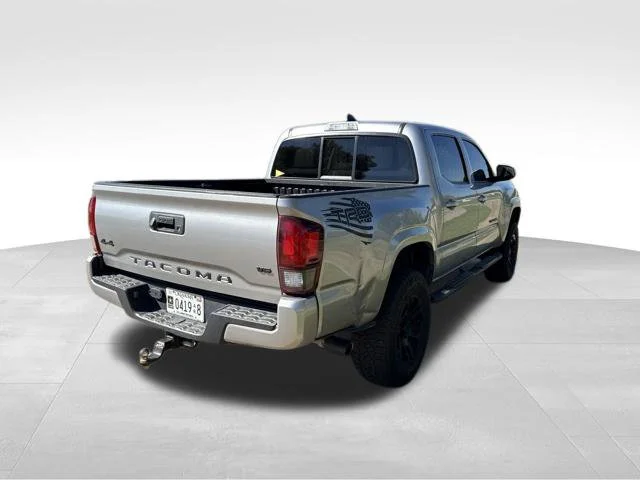 Used 2020 Silver Toyota SR image 3