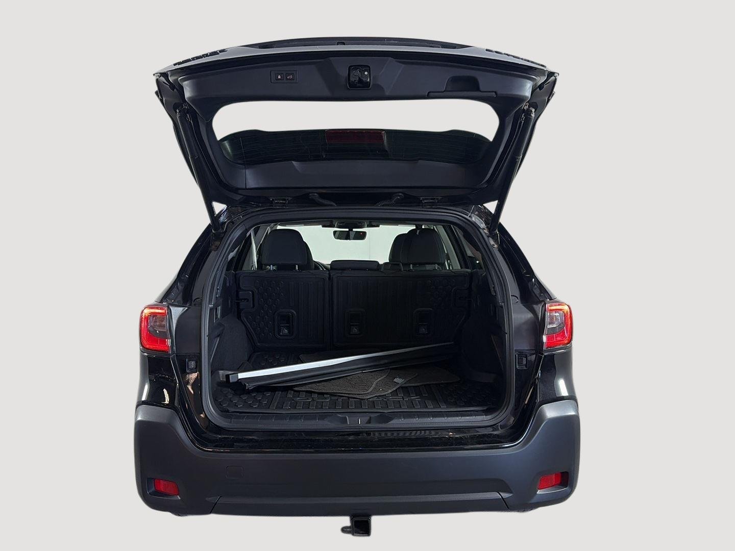 Used 2023 Crystal Black Silica Subaru Onyx Edition image 11