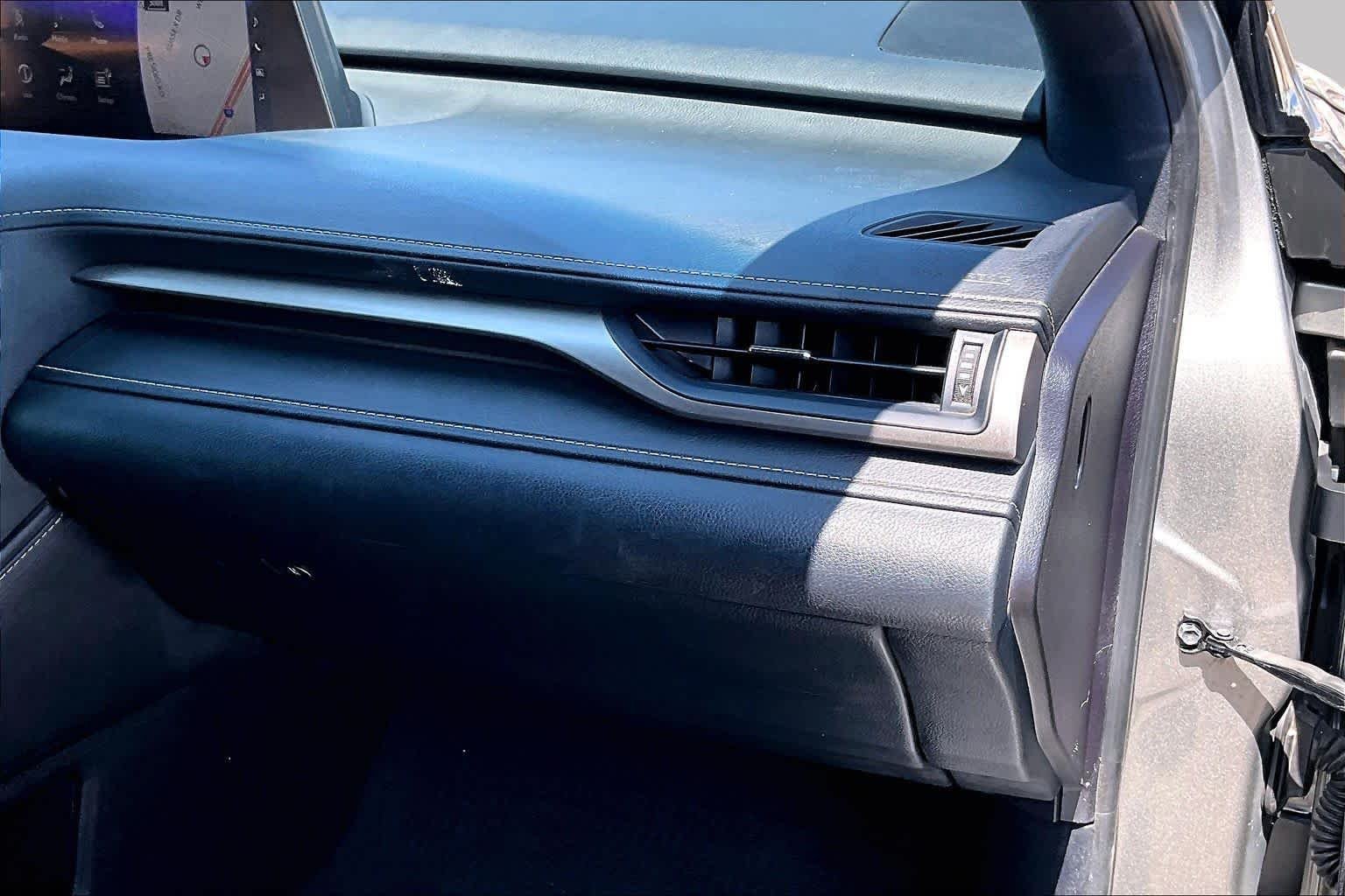 Used 2019 Atomic Silver Lexus F SPORT image 19