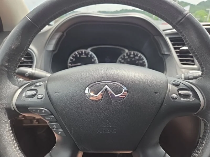 Used 2020 Gray INFINITI PURE image 13