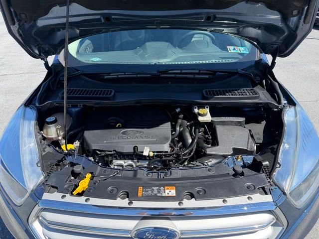 Certified Used 2018 Blue Metallic Ford SE image 21