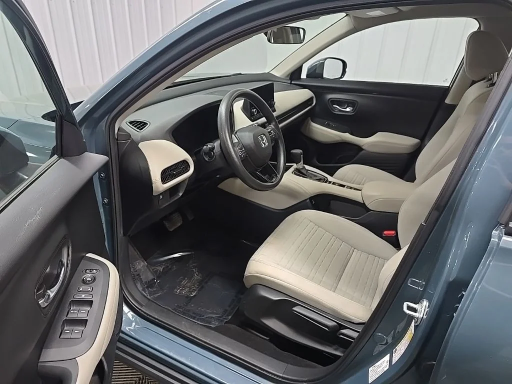 Used 2023 Gold Honda LX image 28