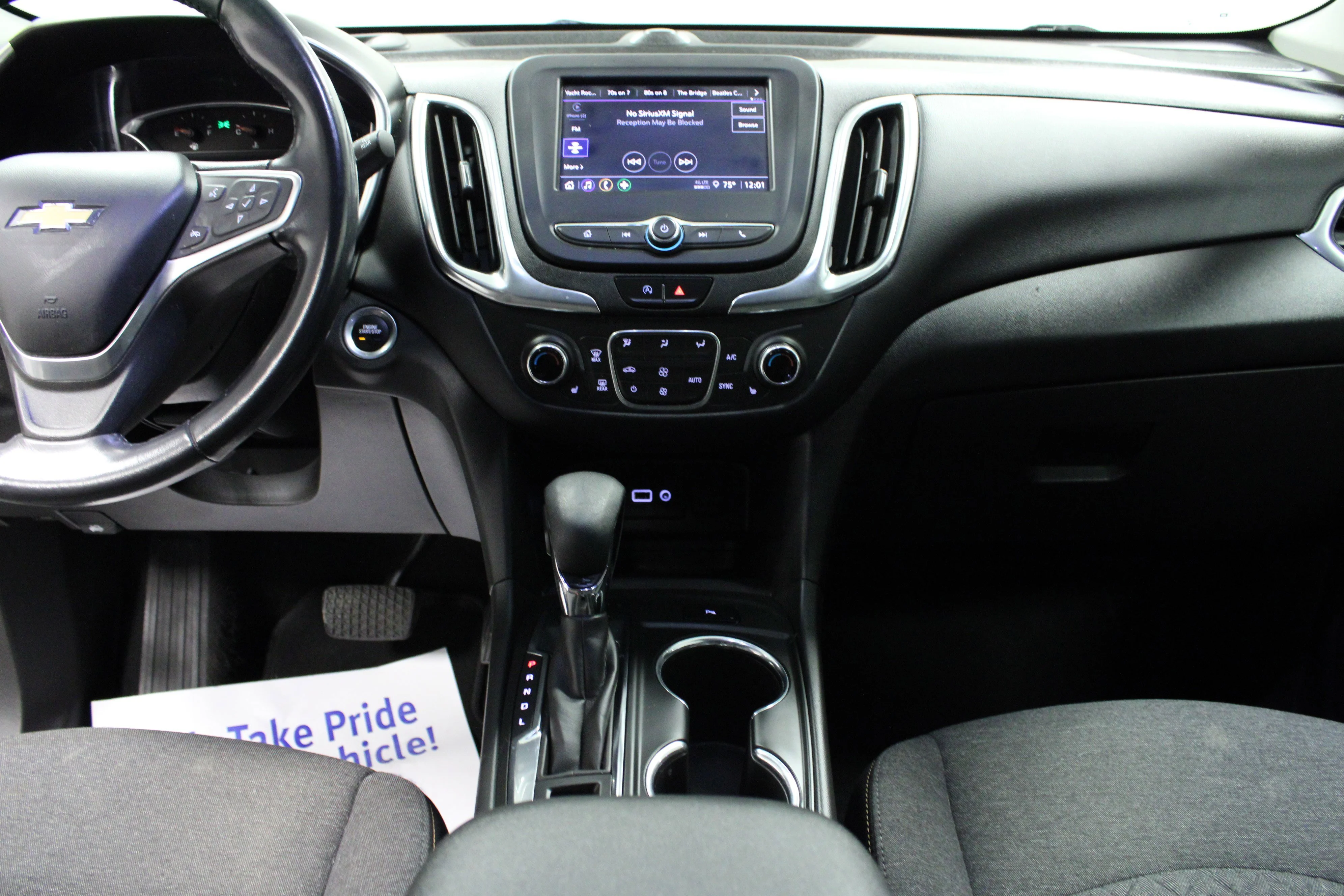 Used 2022 Silver Ice Metallic Chevrolet LT image 18