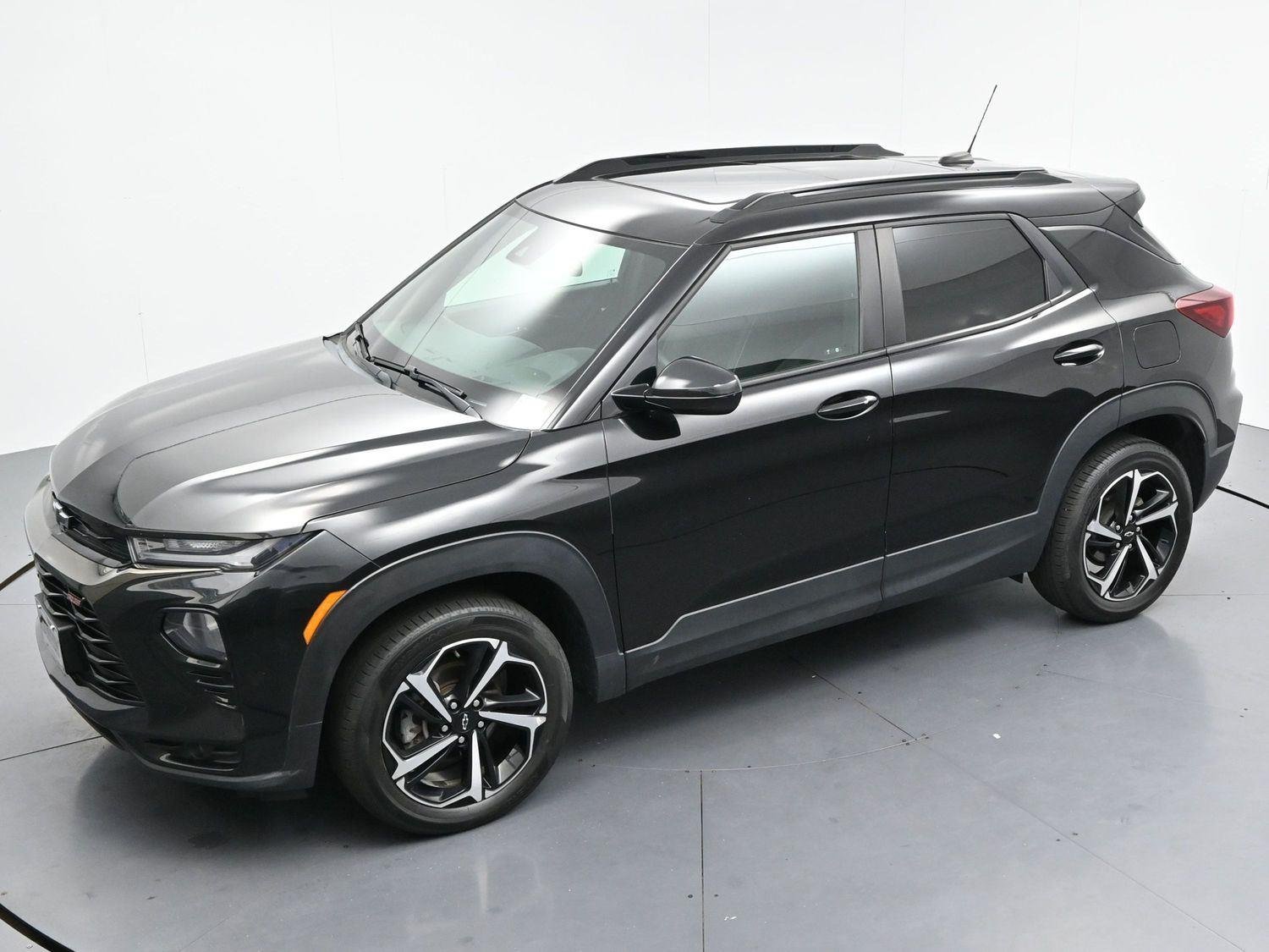 Used 2022 Mosaic Black Metallic Chevrolet RS image 38