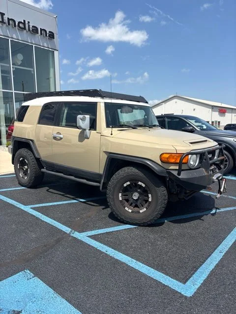 Used 2012  Toyota Base image 1