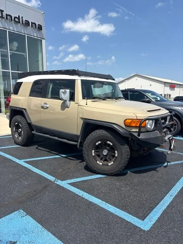 2012 Toyota FJ Cruiser Base