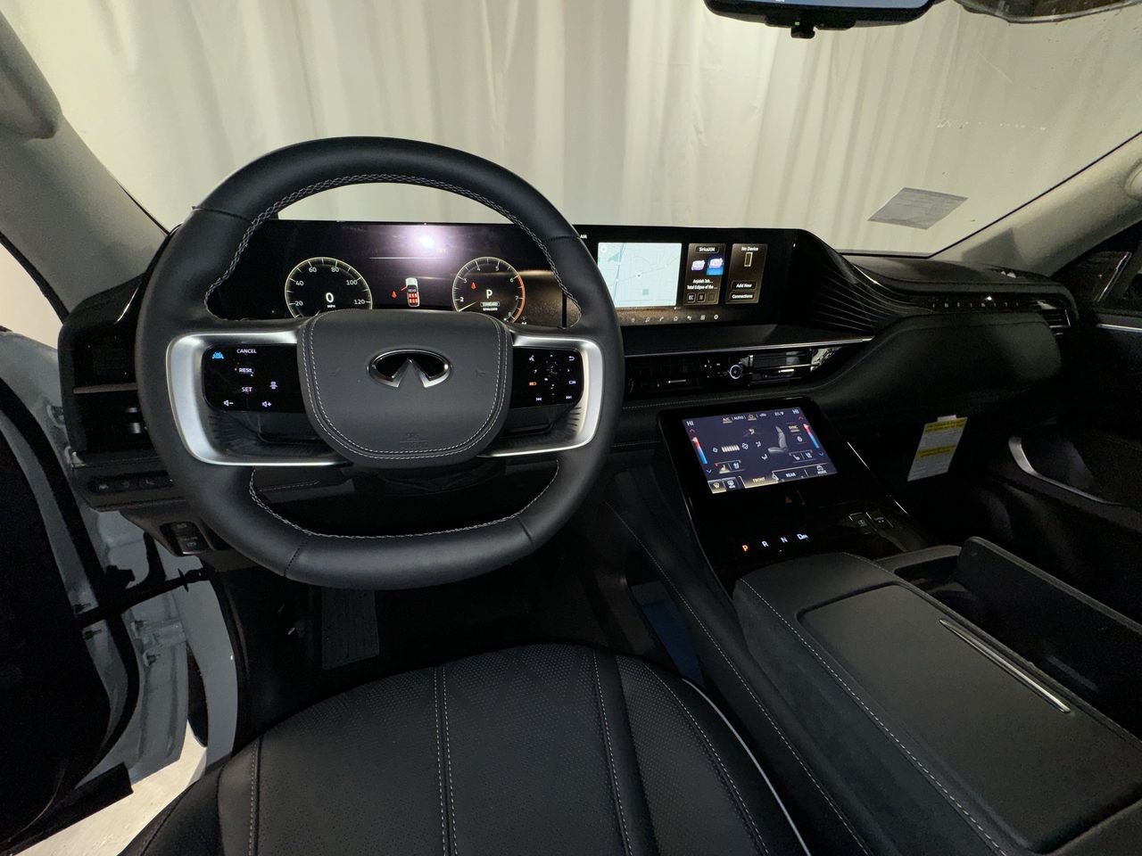 2025 INFINITI QX80 Sensory 4WD - Photo 12