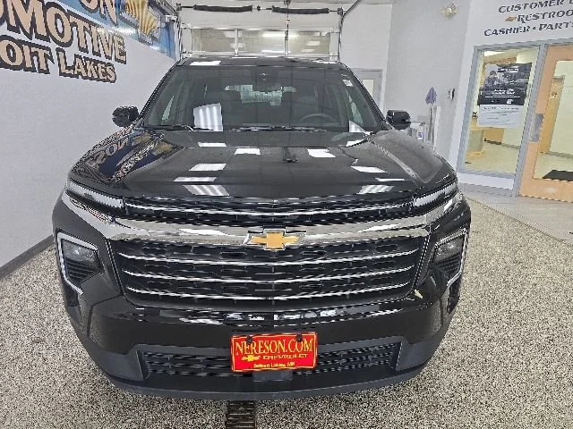 Used 2025 Chevrolet Traverse LT with VIN 1GNEVGRS4SJ151626 for sale in Detroit Lakes, Minnesota