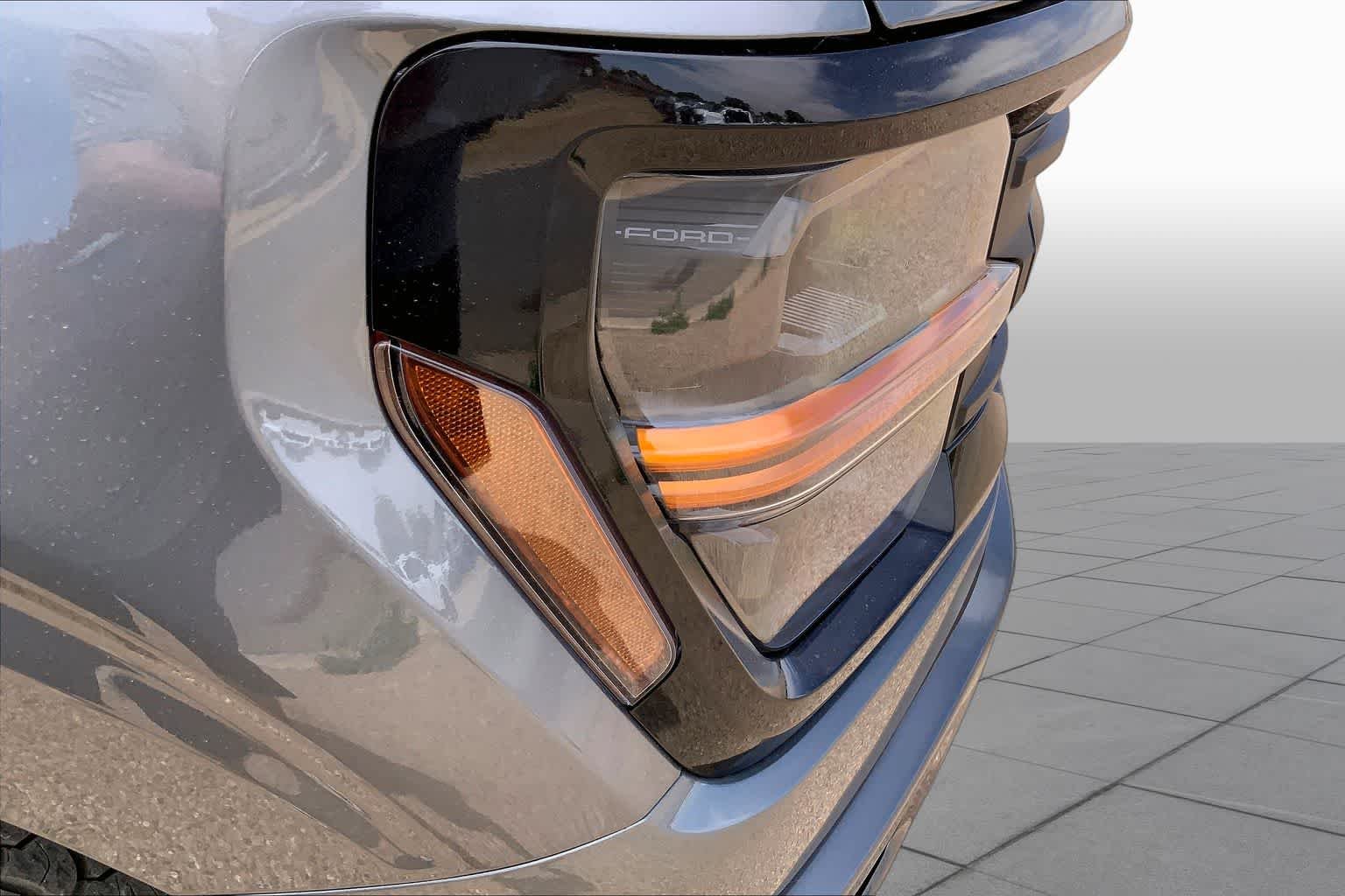 New 2026 Carbonized Gray Metallic Ford XLT image 13