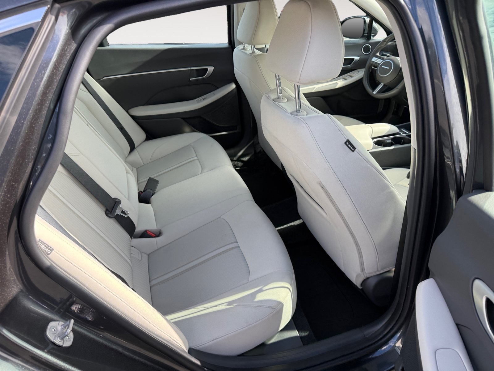Certified Used 2025 Gray Hyundai SEL Convenience image 18