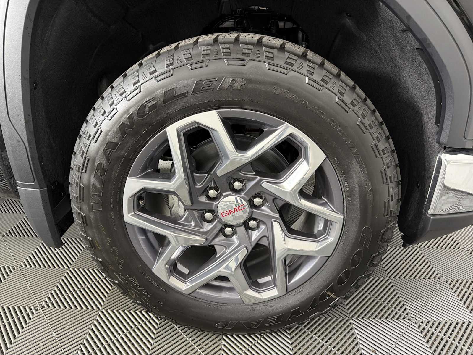New 2026 Onyx Black GMC SLT image 10