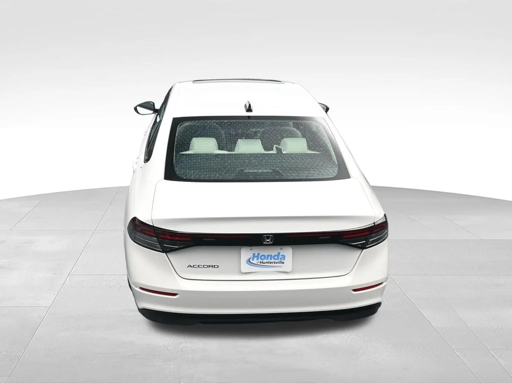 New 2026 Platinum White Pearl Honda SE image 18