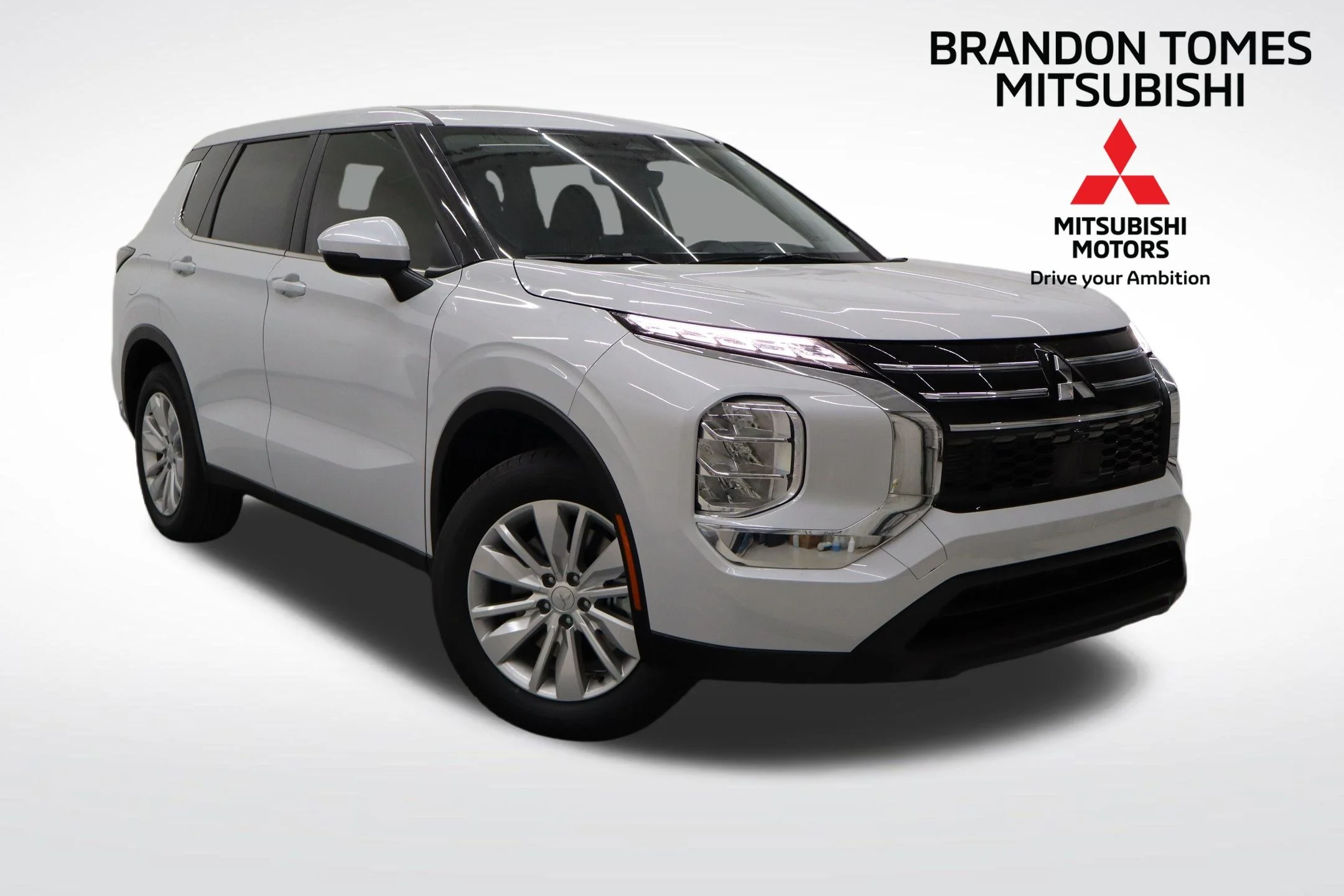 2026 Mitsubishi Outlander ES FWD's photo