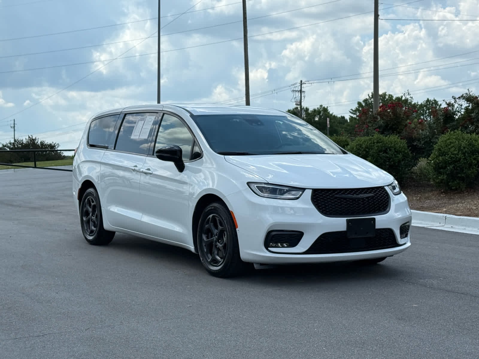 Used 2024 Bright White Clearcoat Chrysler Hybrid S Appearance Pkg image 7