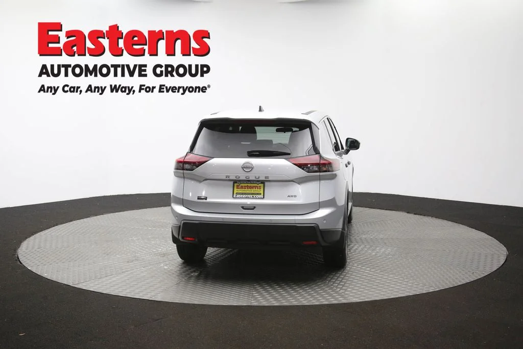 Used 2024 Silver Nissan S image 39