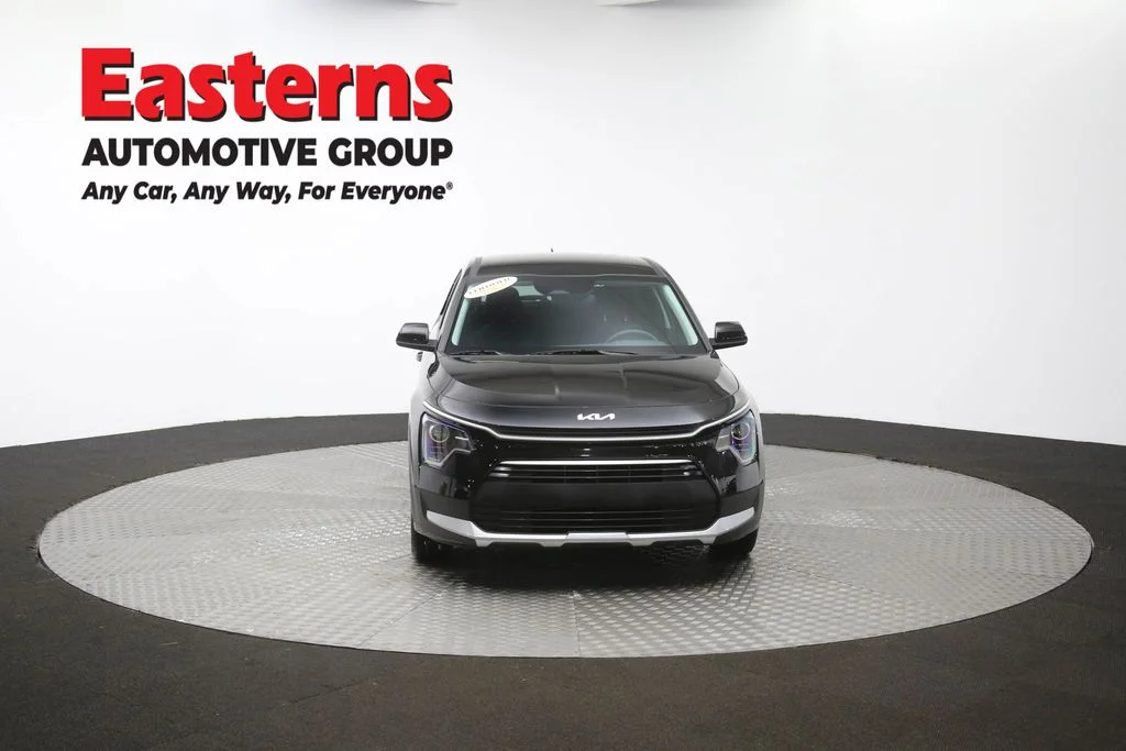 Used 2025 Black Kia LX image 39