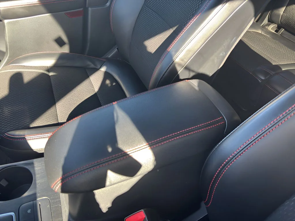 Used 2025 Agate Black Metallic Ford ST-Line image 24