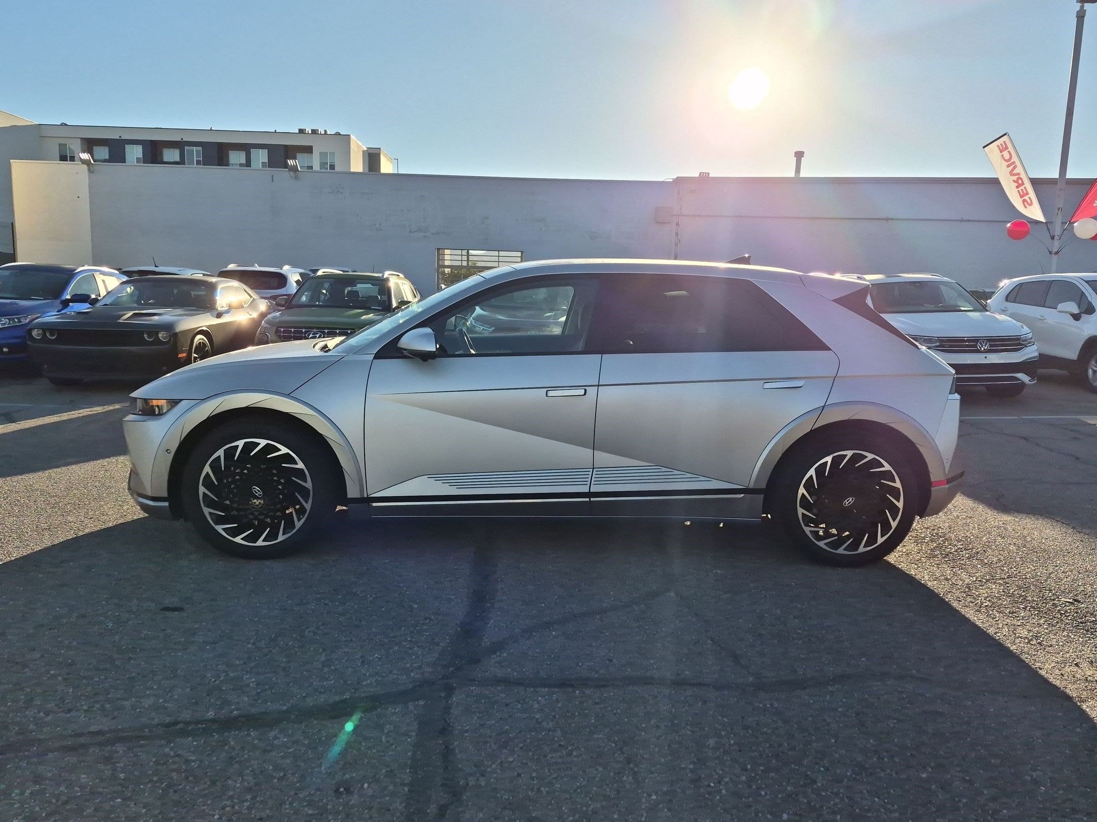 Used 2023 Gravity Gold (Matte Gold) Hyundai Limited image 7
