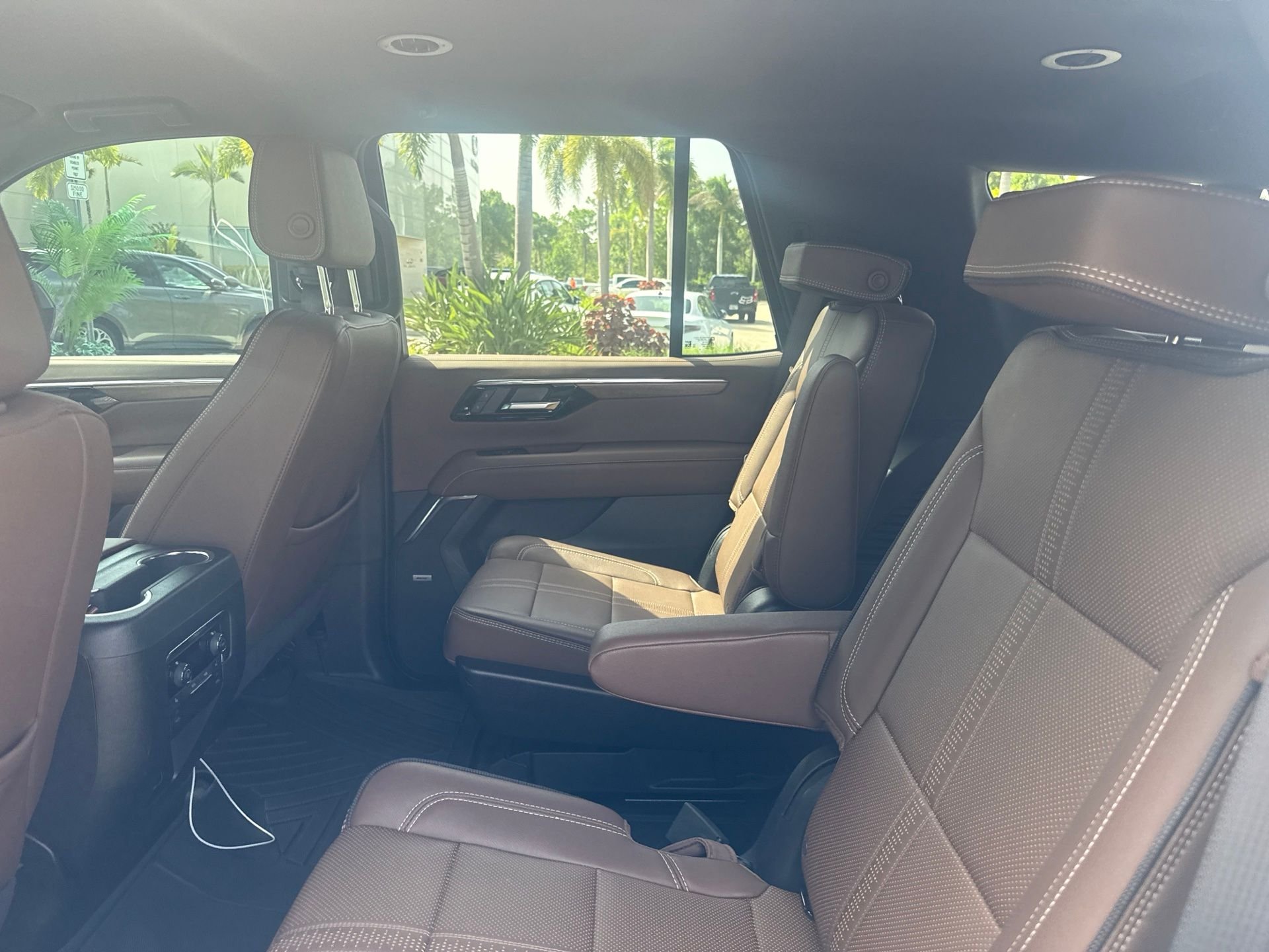 Used 2025 Beige Chevrolet High Country image 7