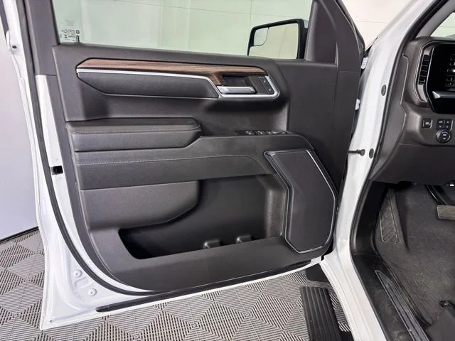 Used 2024 White Chevrolet LT image 15