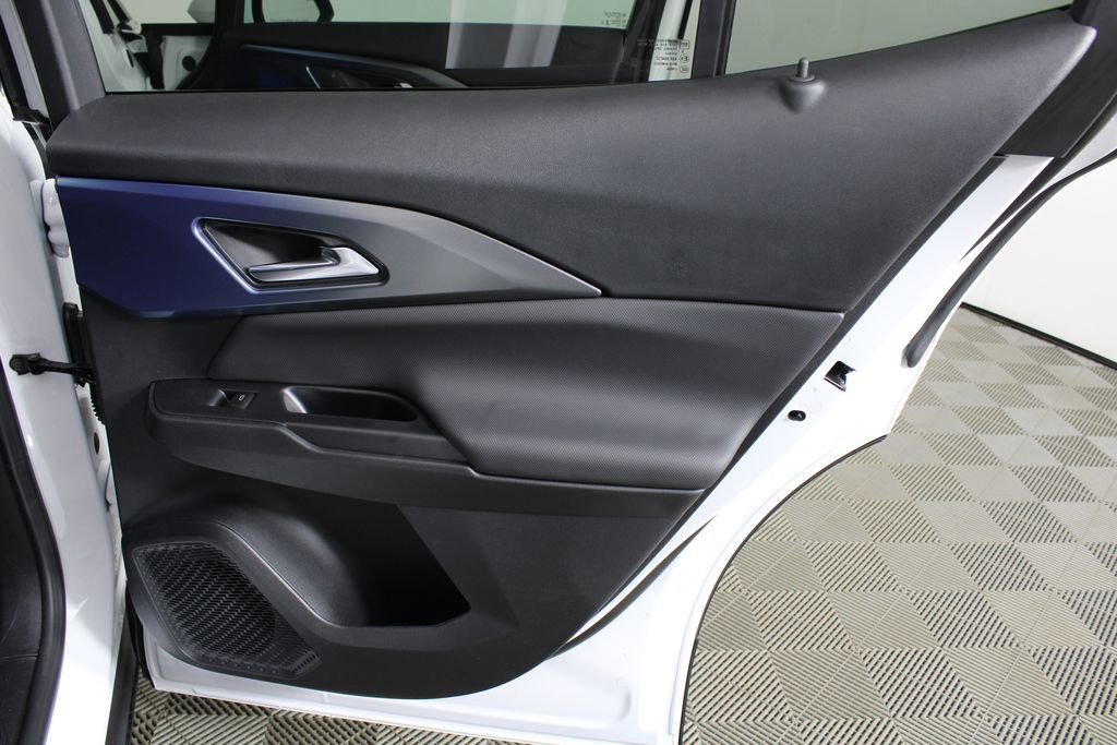 2026 Chevrolet Equinox EV 2LT - Photo 10