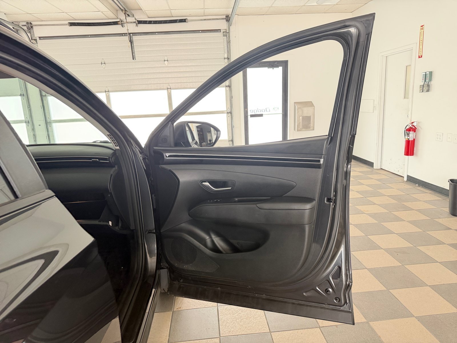 Used 2023 Portofino Gray Hyundai SEL image 33