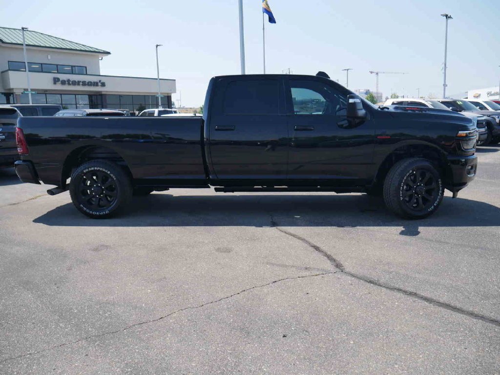 Used 2025 Black Ram Laramie image 31