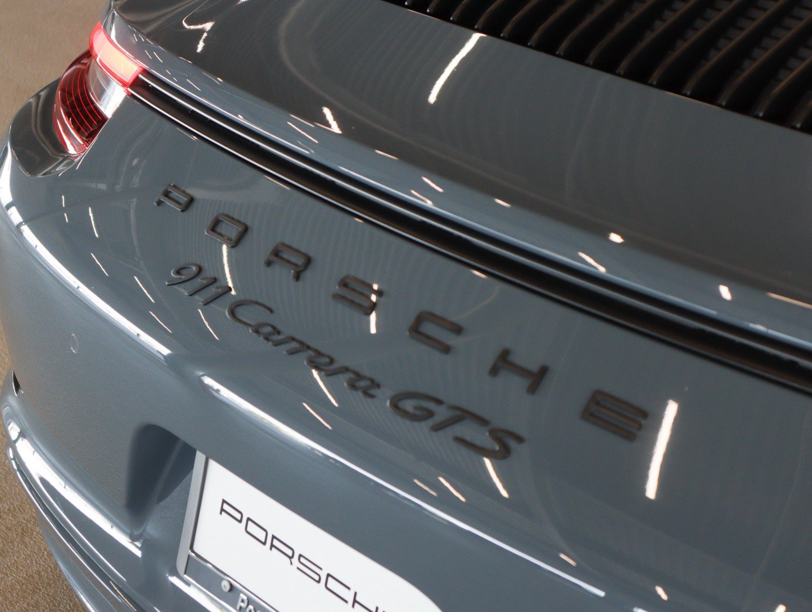 Used 2017 Graphite Blue Metallic Porsche Carrera GTS Coupe image 29