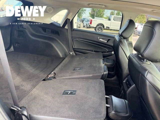 Used 2020 Burgundy Ford Titanium image 35