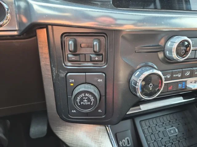 Used 2025 White Ford King Ranch image 20