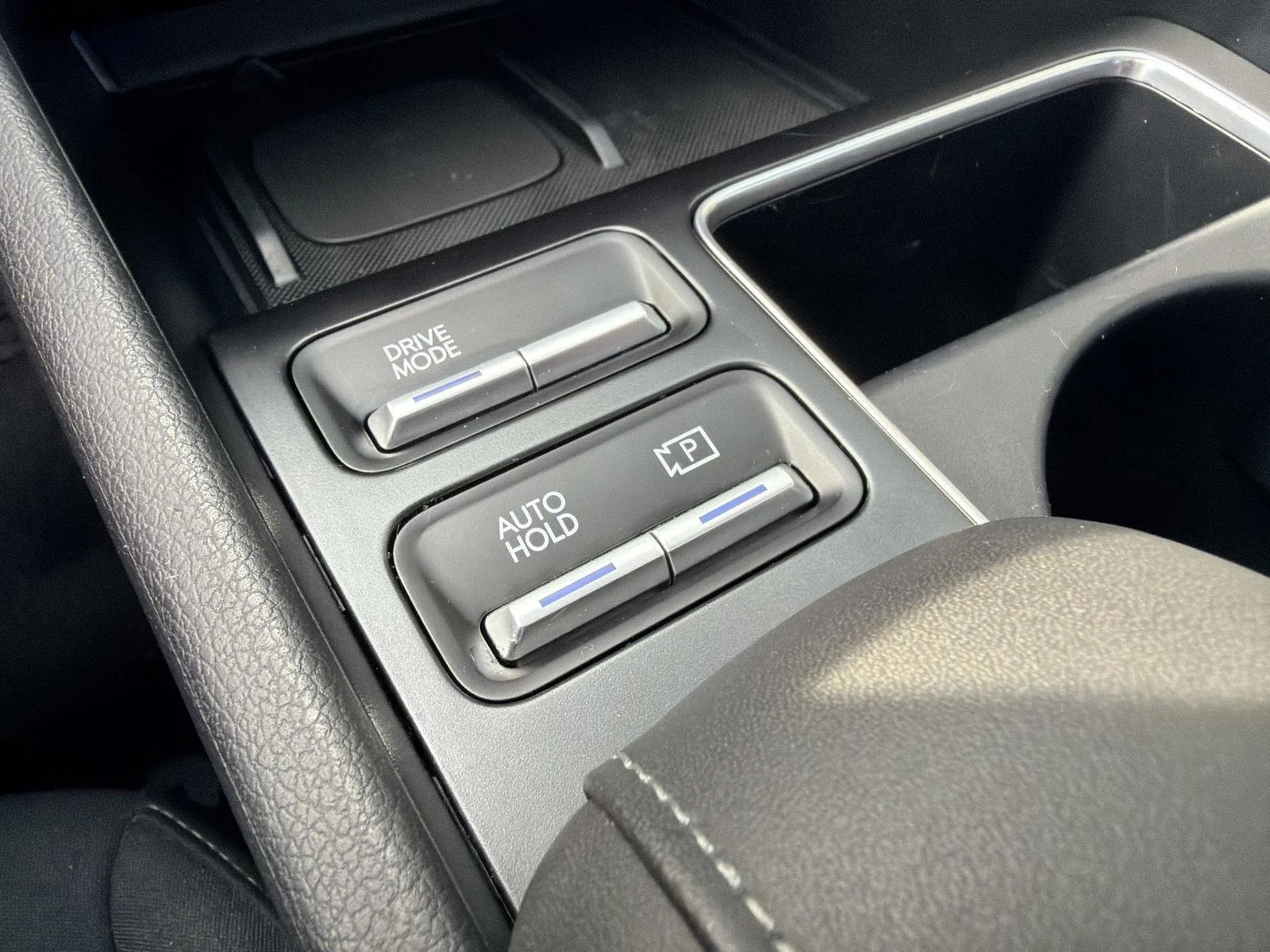 Used 2025 Transmission Blue Hyundai SEL Convenience image 31