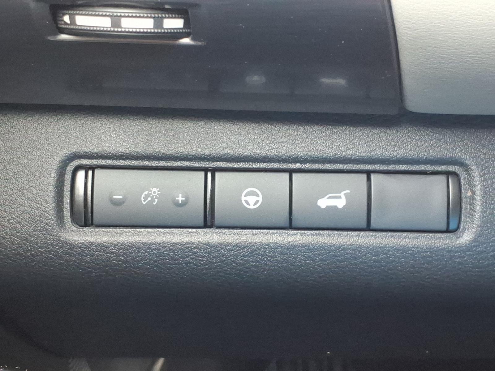 Used 2022 Deep Ocean Blue Pearl Nissan SL image 17