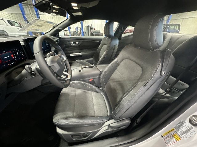 New 2026 Oxford White Ford EcoBoost® Fastback image 17