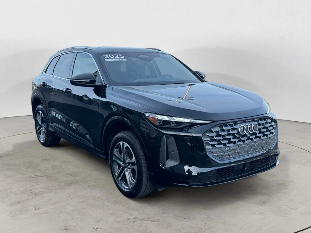 2025 Audi Q5 40 Premium's photo