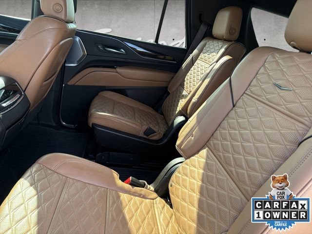 Used 2022 CRYSTAL WHITE TRICOAT Cadillac Sport image 22