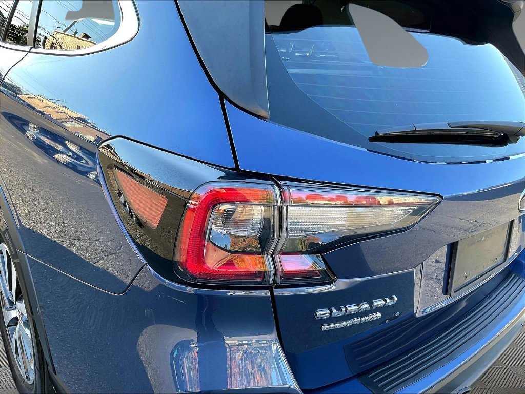 Used 2021 Blue Subaru 2.5i image 32