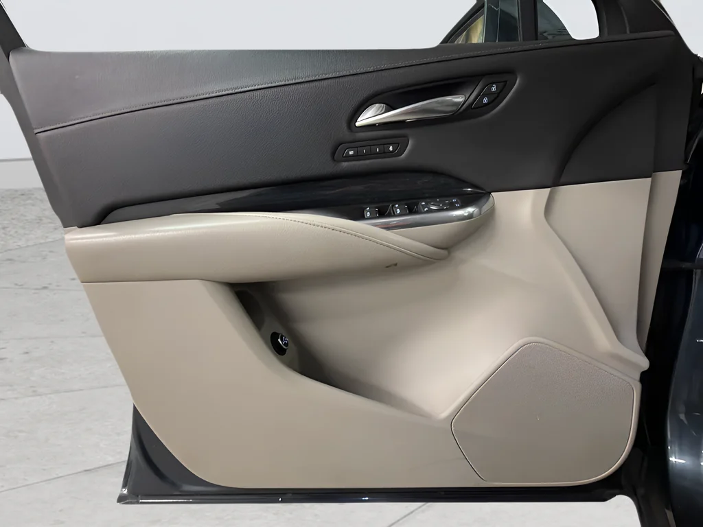 Used 2019 Gray Cadillac Premium Luxury image 11