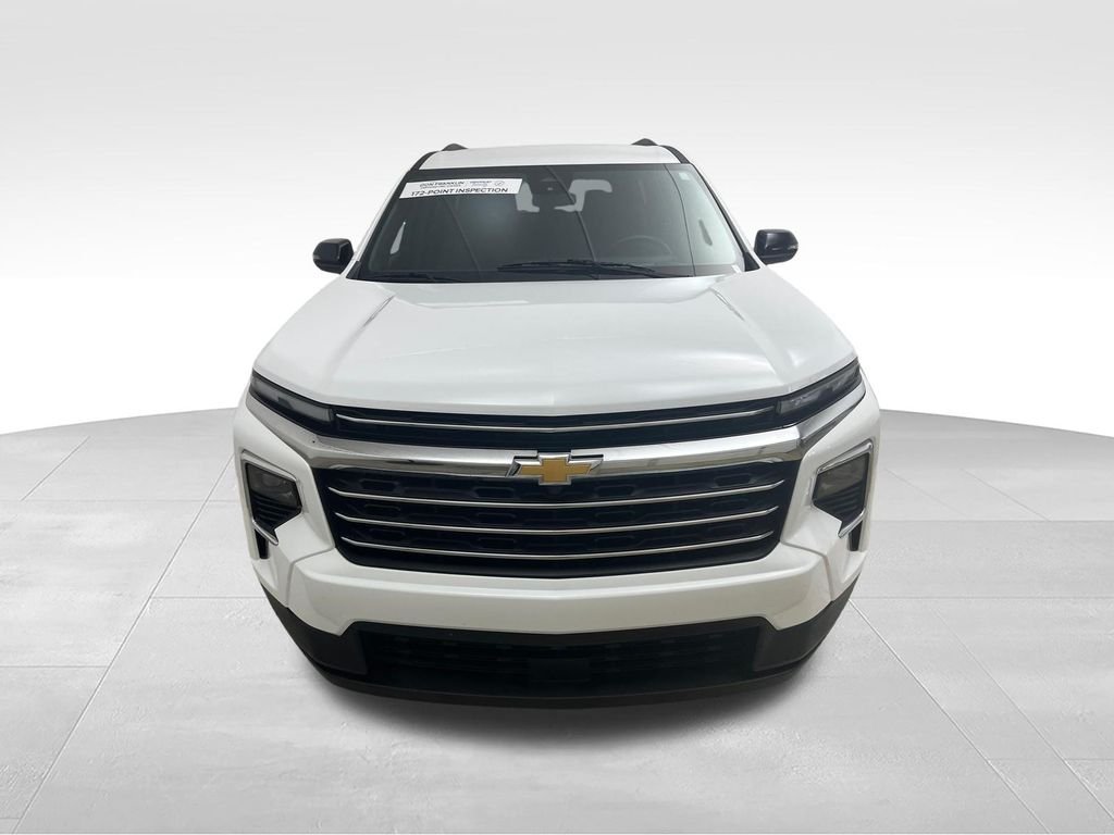 Used 2025 White Chevrolet LT image 8