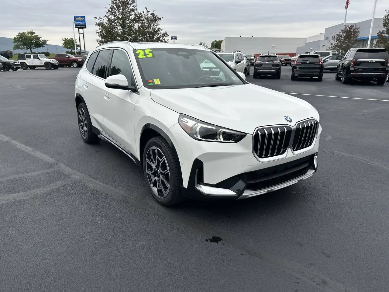 2025 BMW X1