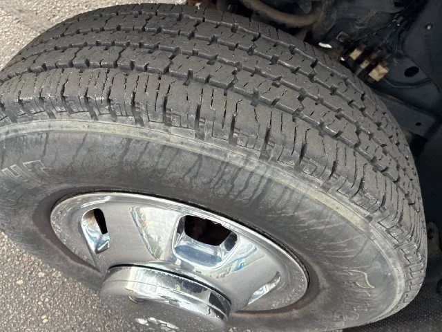 Used 2007 White Dodge SLT image 31