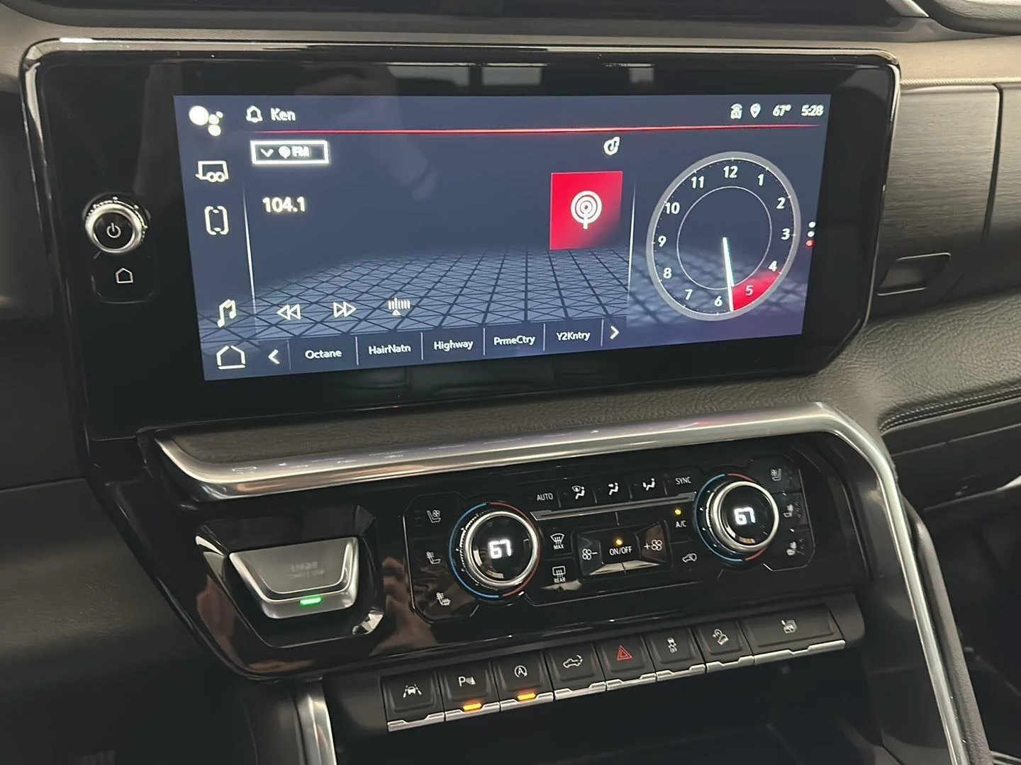 Used 2022 Onyx Black GMC Denali image 12