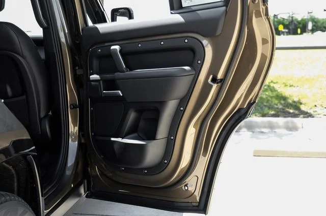 New 2026  Land Rover X-Dynamic SE image 55