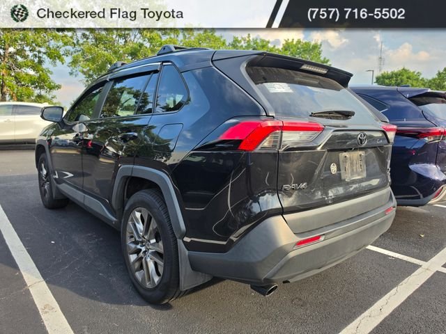 Used 2024 Midnight Black Metallic Toyota XLE Premium image 4