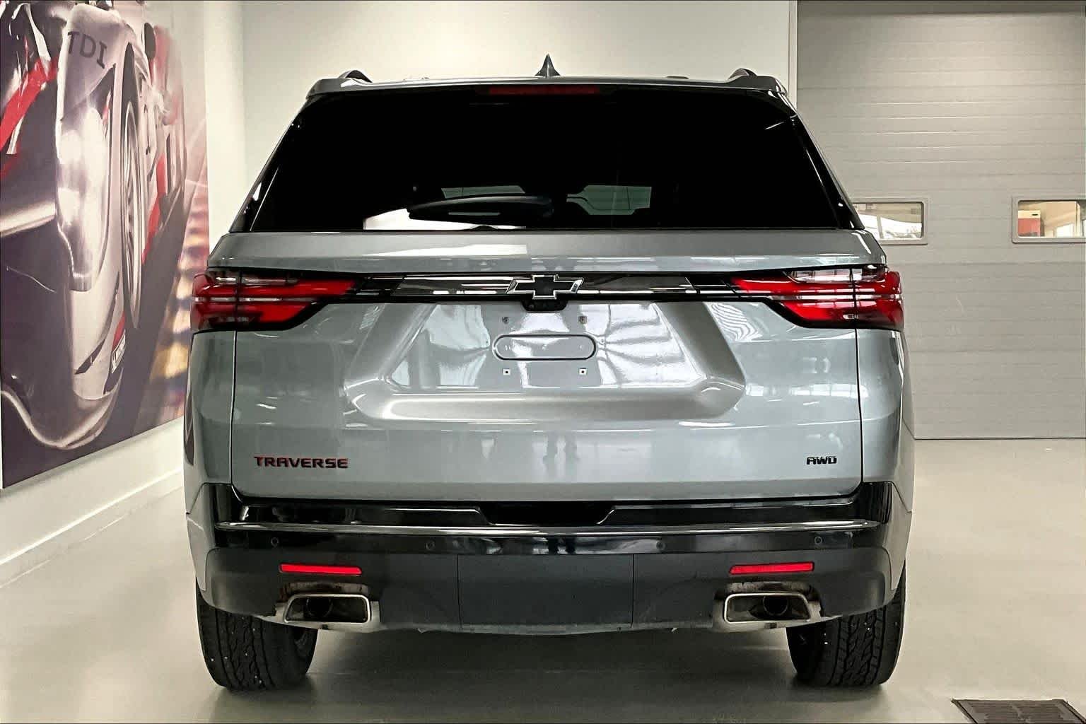 2023 Chevrolet Traverse Premier photo 4