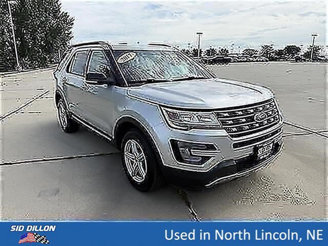 Used 2017 Ingot Silver Metallic Ford XLT image 6